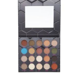 Beebeauty London BARBARELLA Eyeshadow Palette NEW